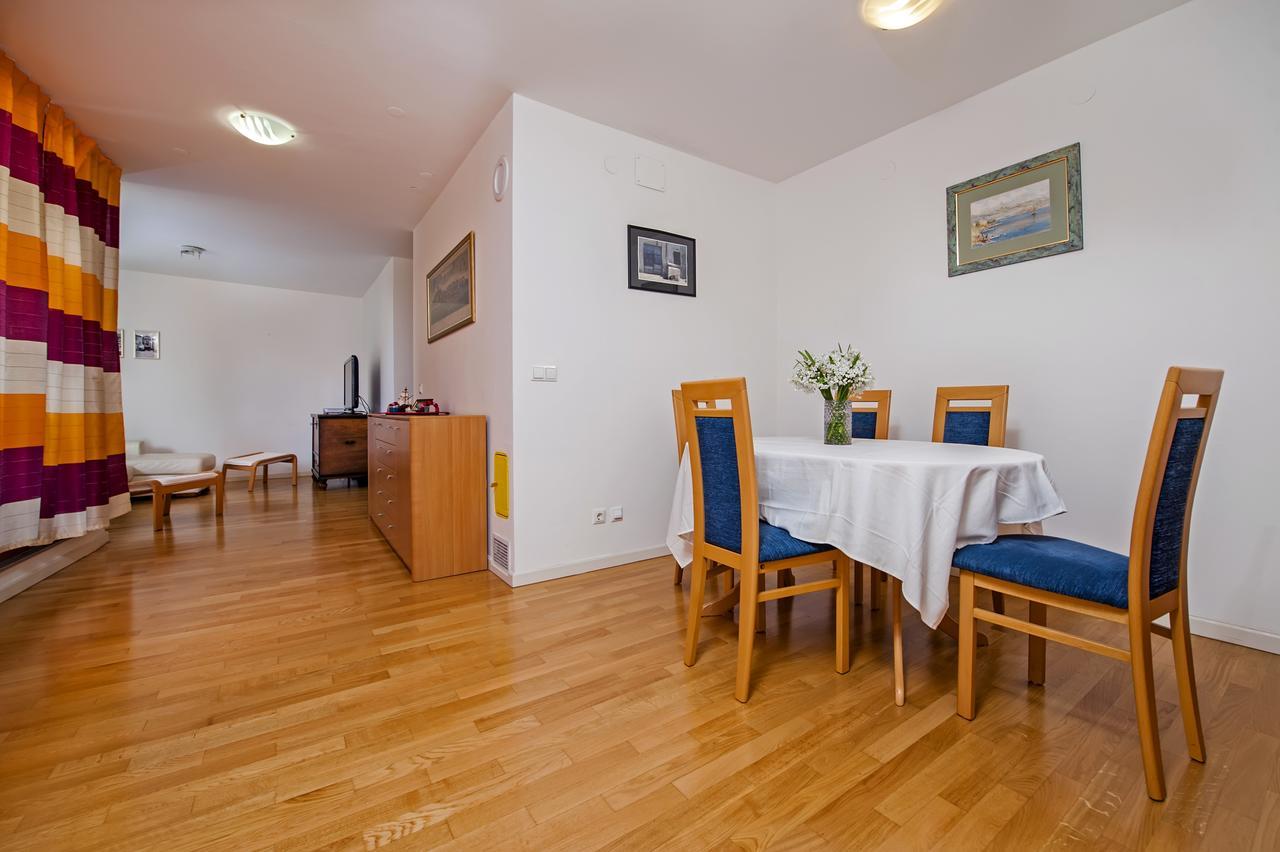 Apartment Campanile Rovinj Exterior foto